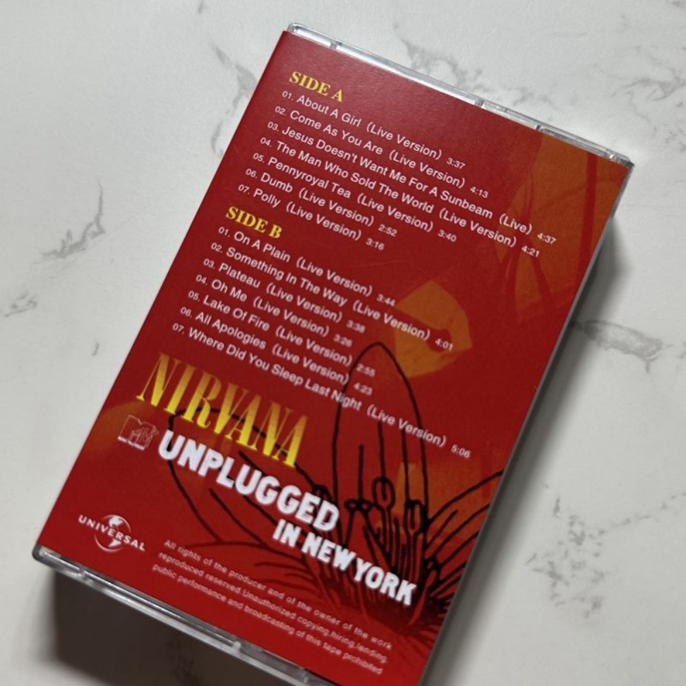 Brand New Sealed Cassette Tape - đánh giá và giá Live Rock